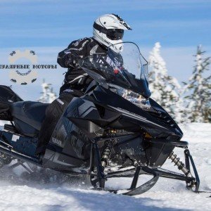 Фото-анонса-модельного-ряда-снегоходов-Yamaha-2015-года-Yamaha-SR-Viper-STX-DX-2015-1024x1024