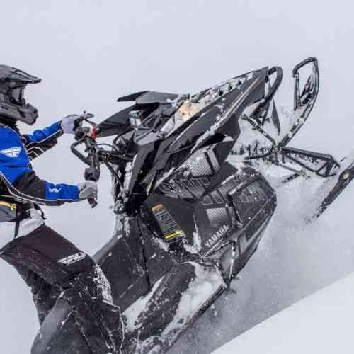 Фото-анонса-модельного-ряда-снегоходов-Yamaha-2015-года-Yamaha-SR-Viper-MTX-153-2015-1024x1024